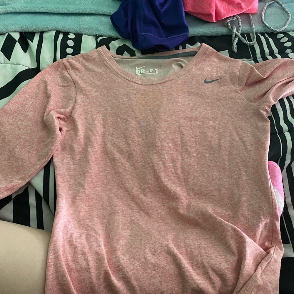 nike pink long sleeve